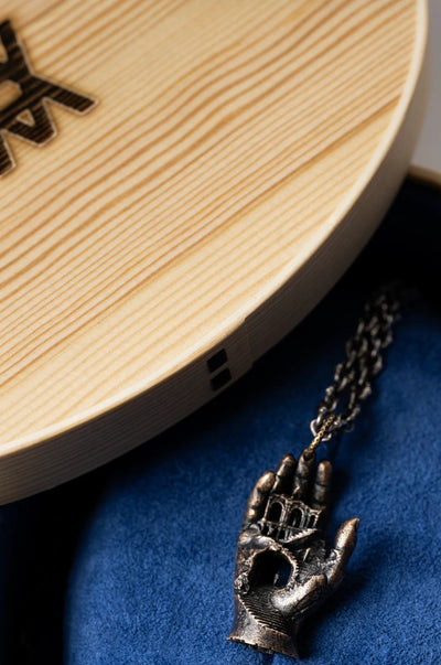 Daniel Arsham – Hand Labyrinth Pendant Necklace