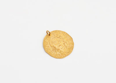 Claire Tabouret - Portraits with Curls Medallion