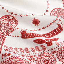 Load image into Gallery viewer, Izumi Kato x Chiso - Fukusa Handkerchief (Red)
