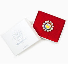 Load image into Gallery viewer, Takashi Murakami x Liquem - Pearl Flower Lapel Pin

