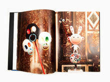 Load image into Gallery viewer, Takashi Murakami - Versailles (English)
