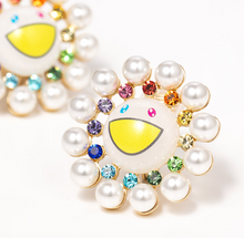 Load image into Gallery viewer, Takashi Murakami x Liquem - Pearl Flower Lapel Pin
