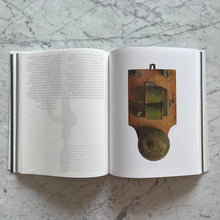Load image into Gallery viewer, Sophie Calle &amp; Jean-Paul Demoule - The Elevator Resides in 501
