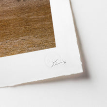 Load image into Gallery viewer, JR - Trompe l&#39;oeil, Greetings from Giza, 21 Octobre 2021, 6h01, Giza, Egypte, 2021
